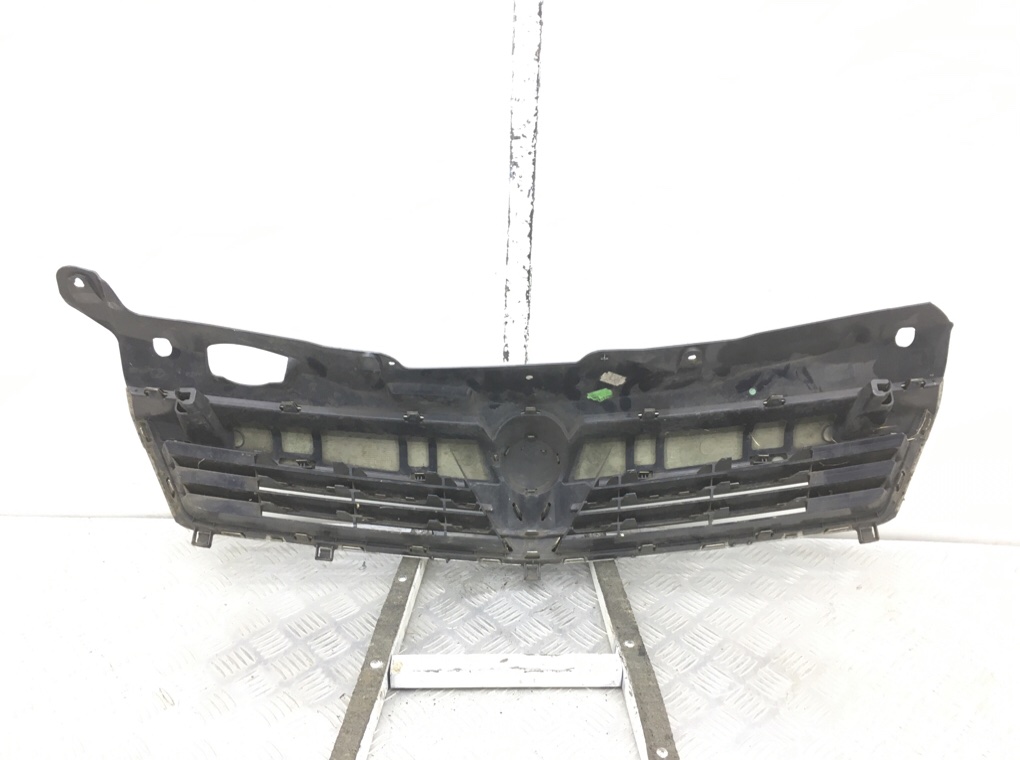 Решетка радиатора для Opel Astra, 2007 г. 1.9 CDTi дизель б/у — фото 3