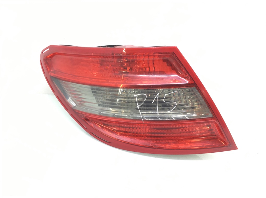 Фонарь задний левый для Mercedes C W204, 2008 г. 3.0 CDI дизель б/у