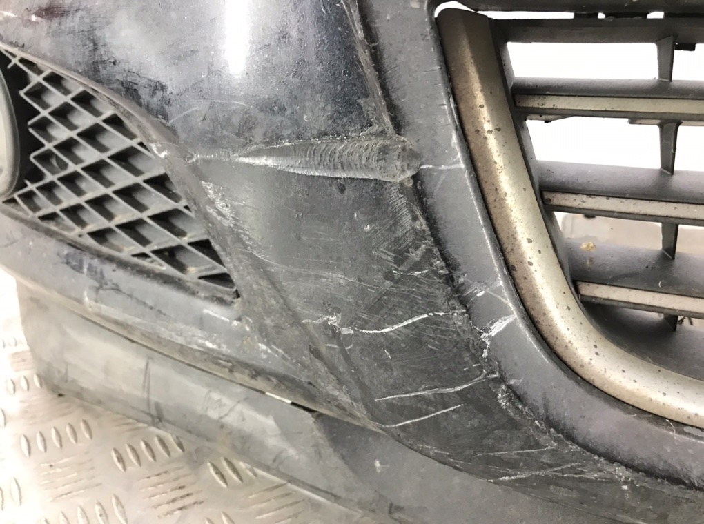 Бампер передний для Opel Astra, 2007 г. 1.9 CDTi дизель б/у — фото 9