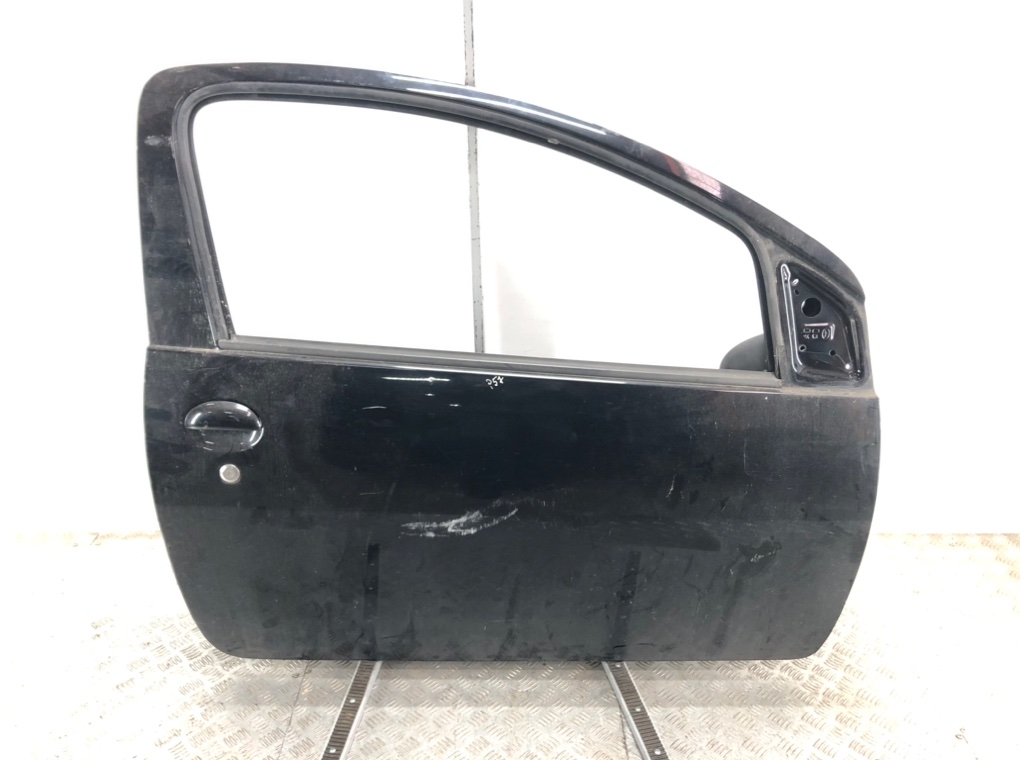 Дверь передняя правая для Toyota Aygo, 2006 г. 1.0 i бензин б/у