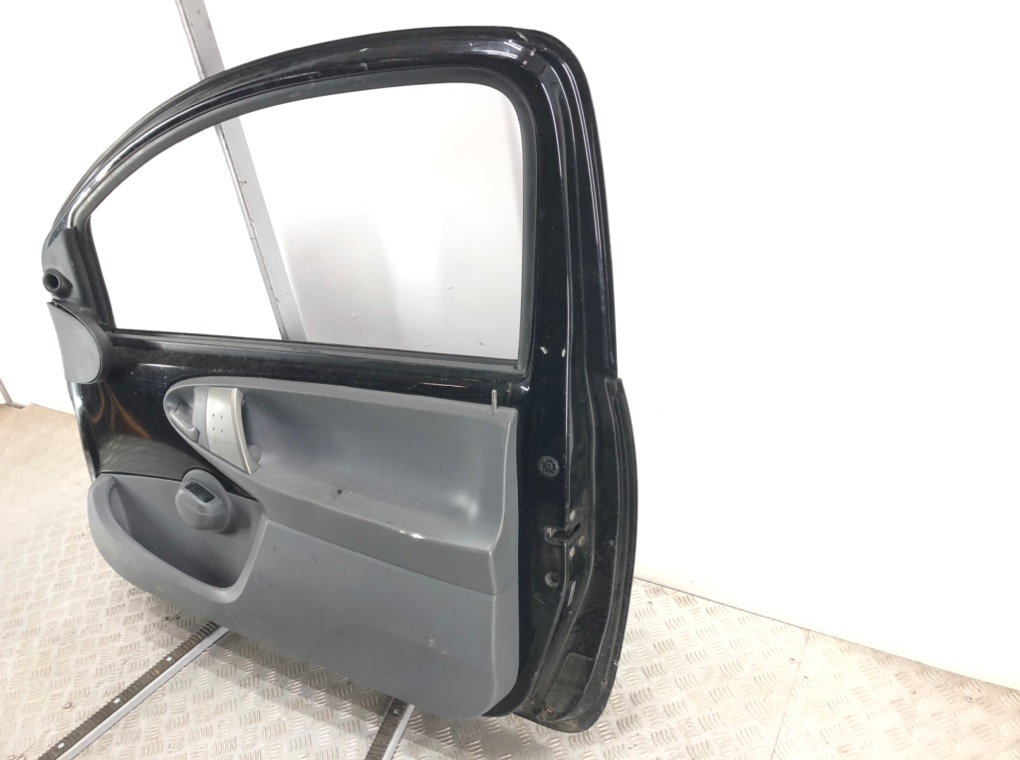 Дверь передняя правая для Toyota Aygo, 2006 г. 1.0 i бензин б/у — фото 4