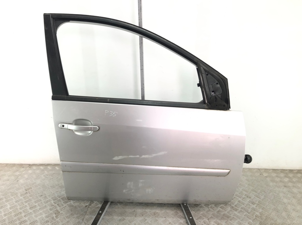 Дверь передняя правая для Ford Fiesta, 2006 г. 1.4 i бензин б/у