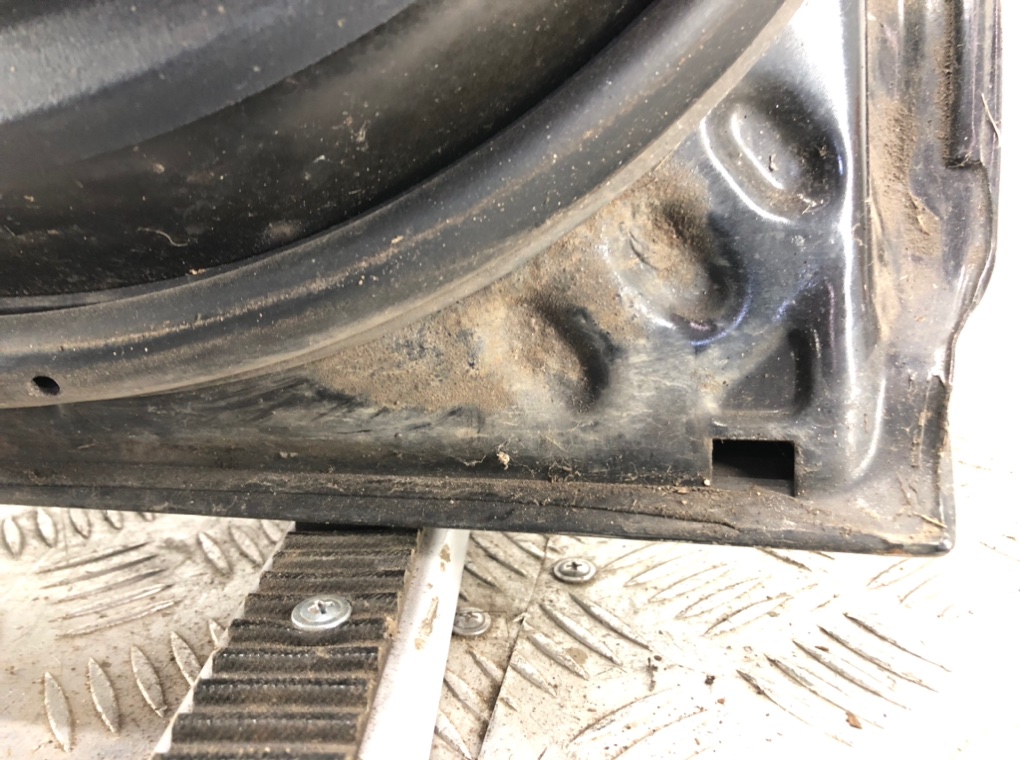 Дверь задняя левая для Mitsubishi Outlander, 2007 г. 2.0 DiD дизель б/у — фото 7