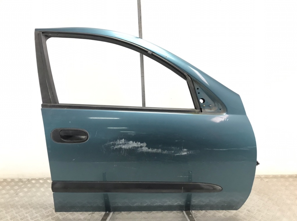 Дверь передняя правая для Nissan Almera, 2003 г. 1.5 i бензин б/у