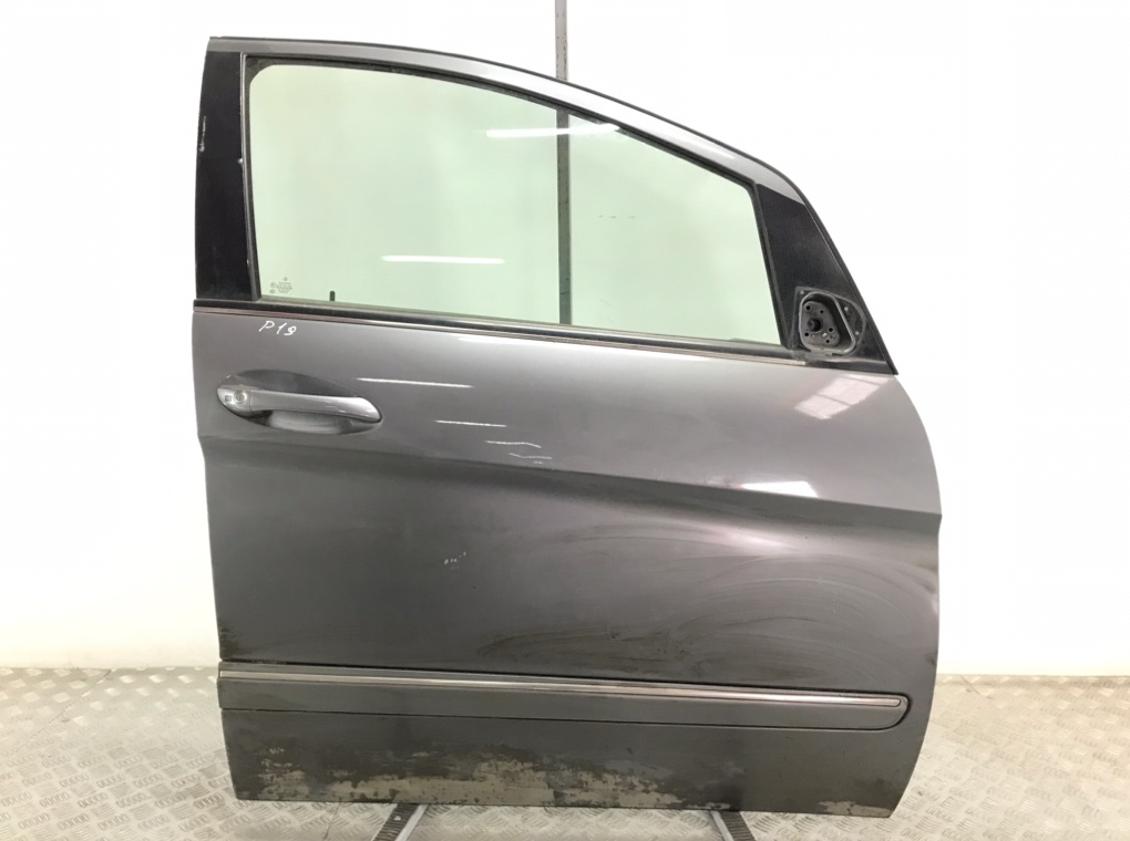 Дверь передняя правая для Mercedes B W245, 2008 г. 2.0 CDi дизель б/у