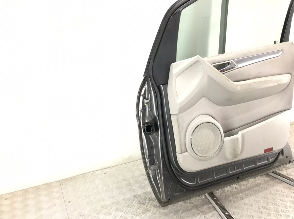Дверь передняя правая для Mercedes B W245, 2008 г. 2.0 CDi дизель б/у — фото 3