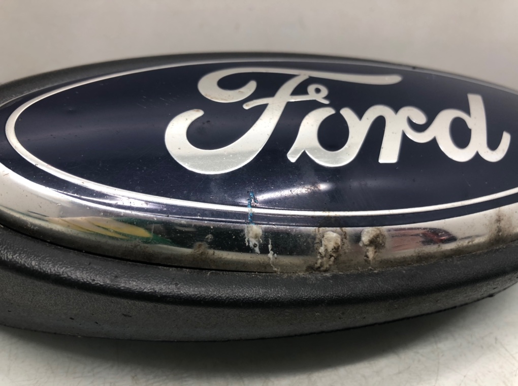 Решетка радиатора для Ford Focus, 2013 г. 1.6 TDCi дизель б/у — фото 5