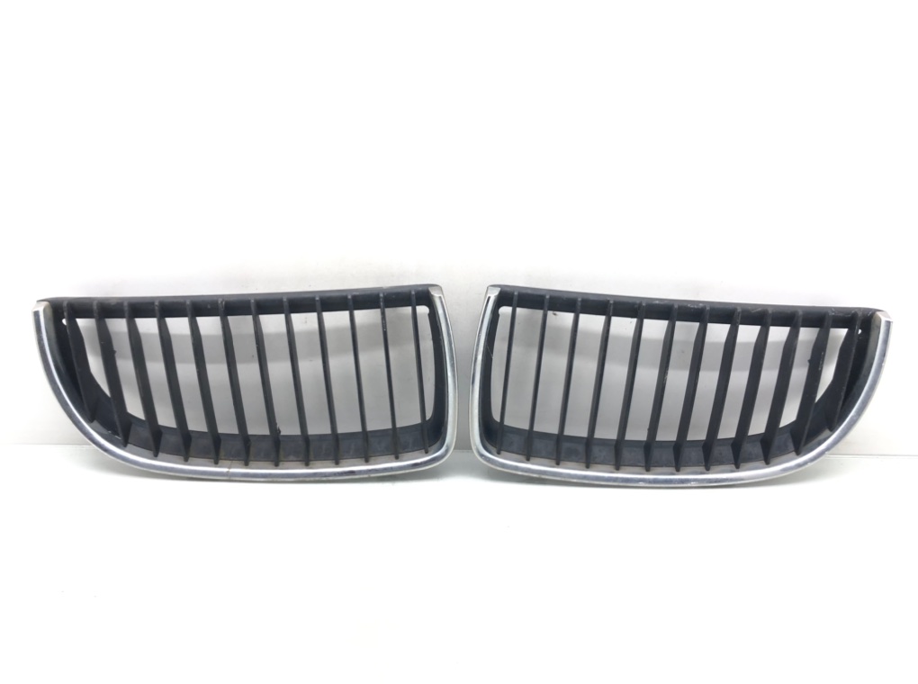 Решетка радиатора для BMW 3 E90/E91/E92/E93, 2005 г. 2.0 TD дизель б/у