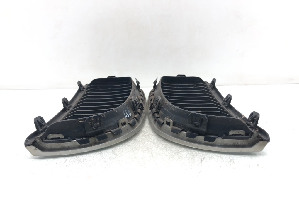 Решетка радиатора для BMW 3 E90/E91/E92/E93, 2005 г. 2.0 TD дизель б/у — фото 6