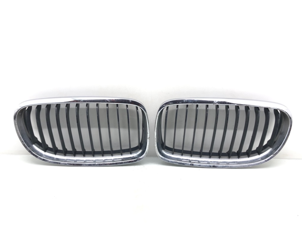 Решетка радиатора для BMW 3 E90/E91/E92/E93, 2009 г. 2.0 TD дизель б/у