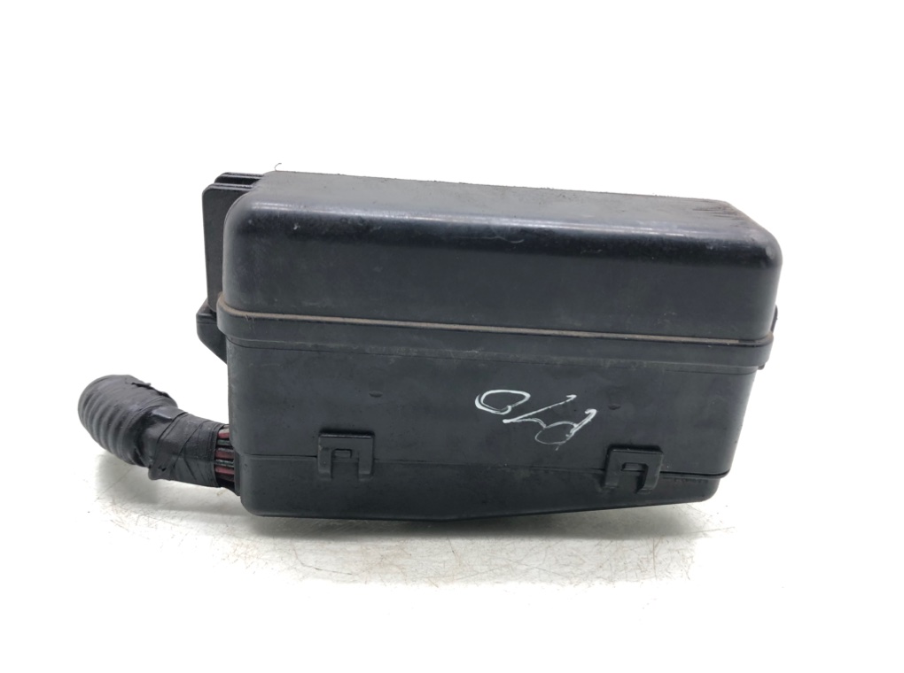 Блок предохранителей для Mazda CX-7, 2010 г. 2.2 CDTi дизель б/у — фото 3