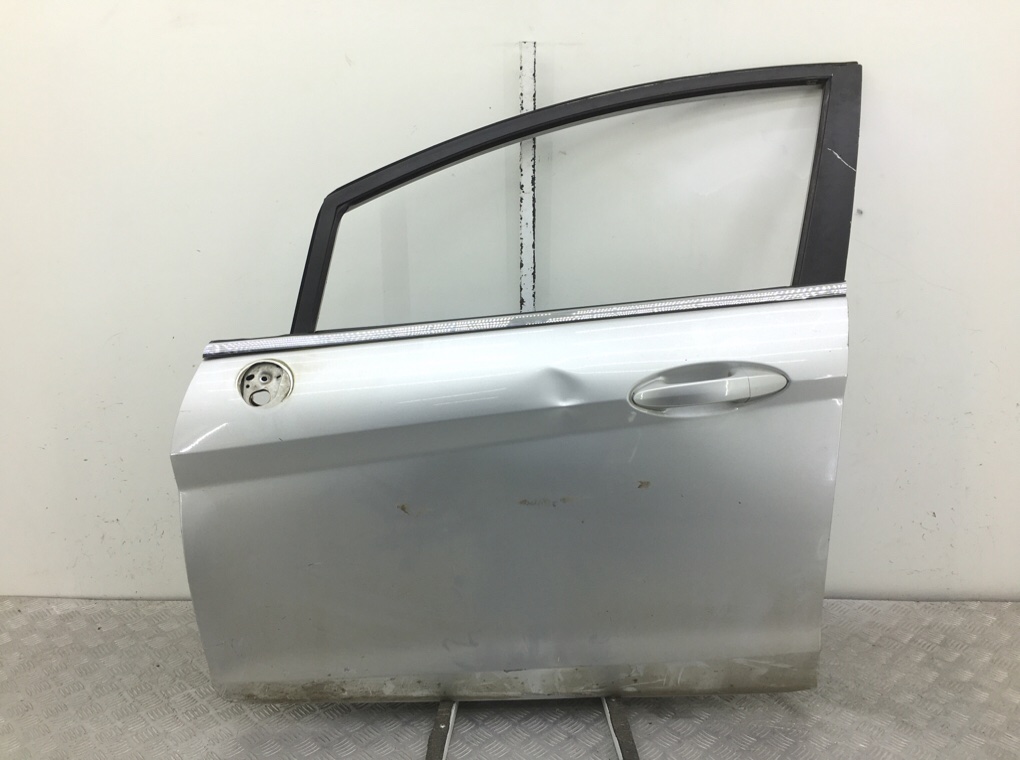 Дверь передняя левая для Ford Fiesta, 2009 г. 1.4 TDCi дизель б/у