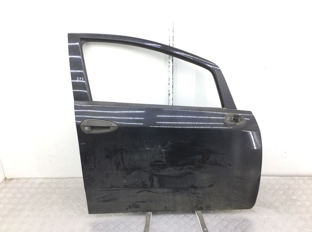 Дверь передняя правая для Fiat Punto, 2007 г. 1.2 i бензин б/у