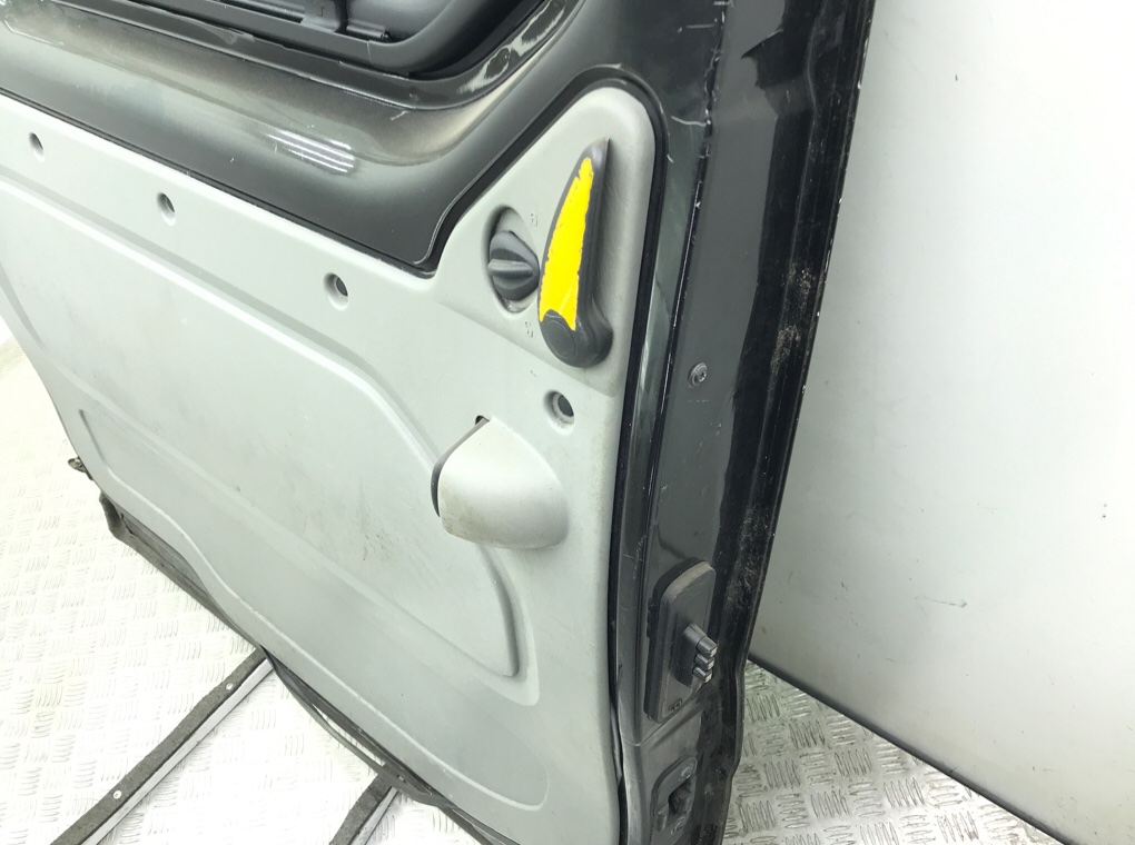 Дверь сдвижная левая для Renault Trafic, 2008 г. 2.0 DCi дизель б/у — фото 7