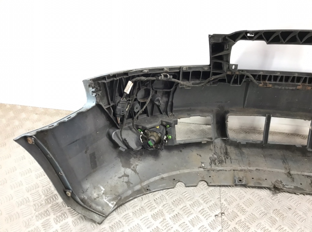 Бампер передний для Audi A4, 2003 г. 3.0 i бензин б/у — фото 5