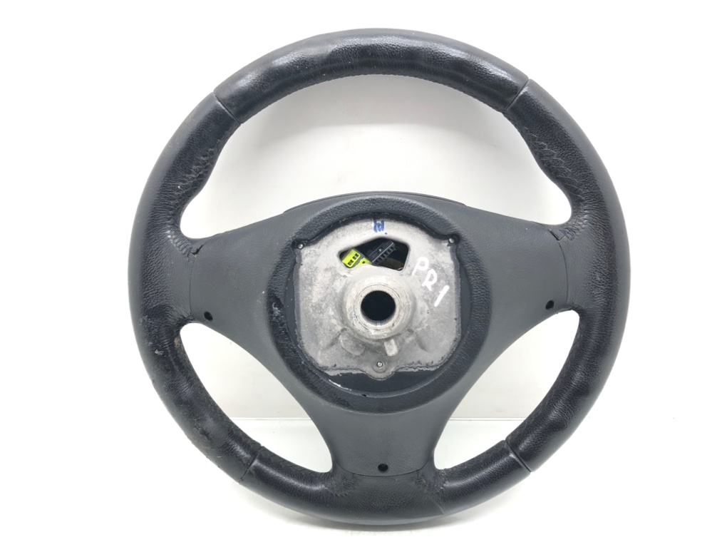Руль для BMW 1 E87/E81/E82/E88, 2007 г. 2.0 i бензин б/у — фото 2