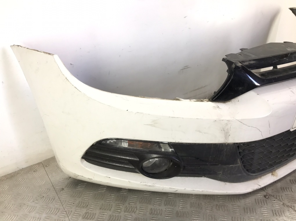 Бампер передний для Volkswagen Scirocco, 2009 г. 2.0 TSI бензин б/у — фото 2