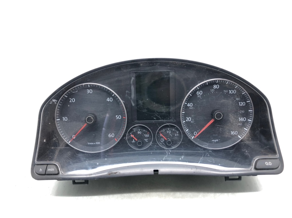 Щиток приборов (приборная панель) для Volkswagen Golf, 2006 г. 1.9 TDi дизель б/у