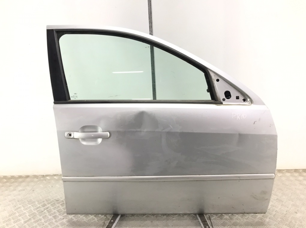 Дверь передняя правая для Ford Mondeo, 2002 г. 2.0 i бензин б/у