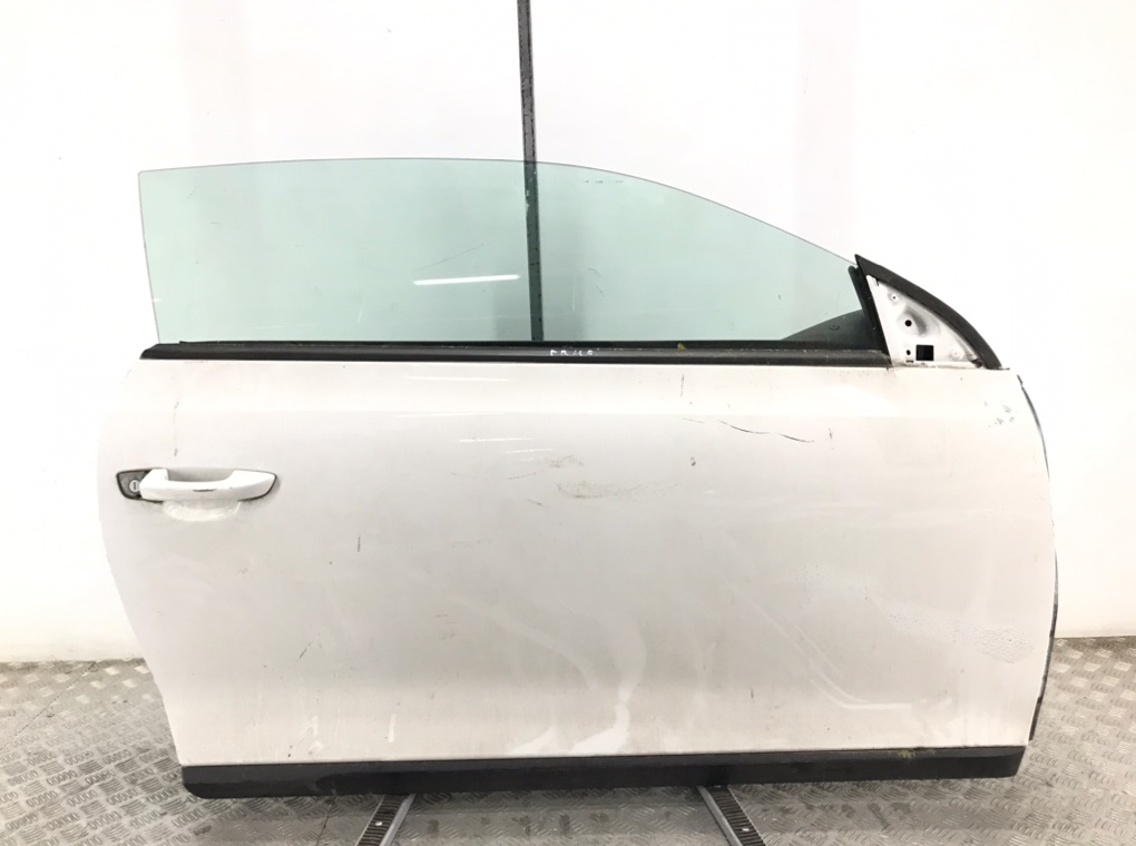 Дверь передняя правая для Volkswagen Scirocco, 2009 г. 2.0 TSI бензин б/у