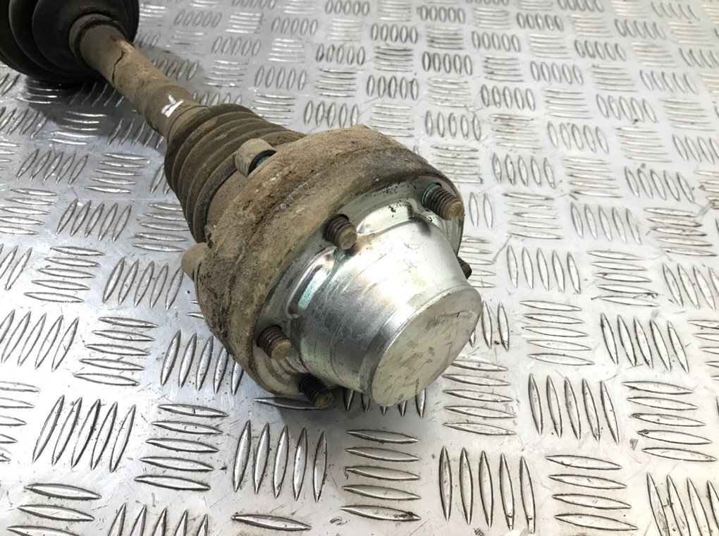 Полуось передняя правая (приводной вал, ШРУС) для Volkswagen Touareg, 2006 г. 3.0 TDi дизель б/у — фото 4