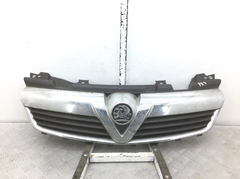 Решетка радиатора для Opel Zafira, 2007 г. 1.9 CDTi дизель б/у