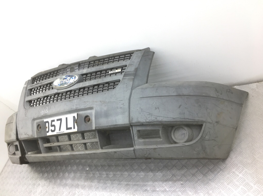 Бампер передний для Ford Transit, 2007 г. 2.2 TDCi дизель б/у — фото 4
