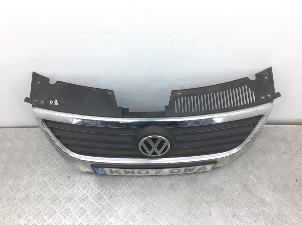 Решетка радиатора для Volkswagen Passat, 2007 г. 2.0 TDi дизель б/у — фото 2