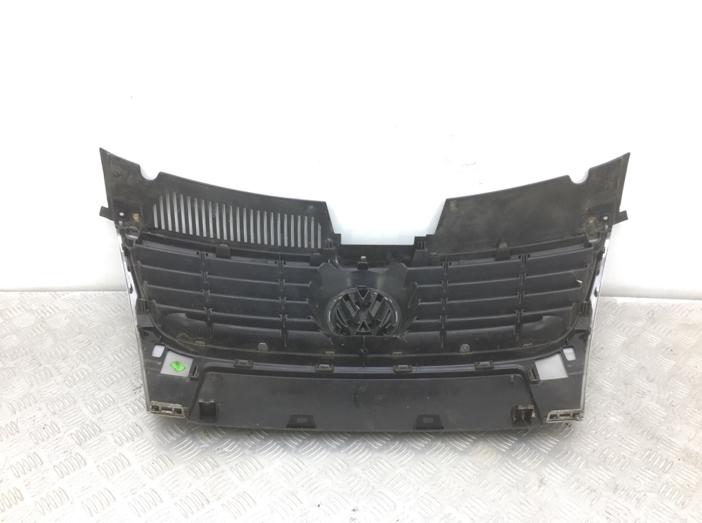 Решетка радиатора для Volkswagen Passat, 2007 г. 2.0 TDi дизель б/у — фото 4