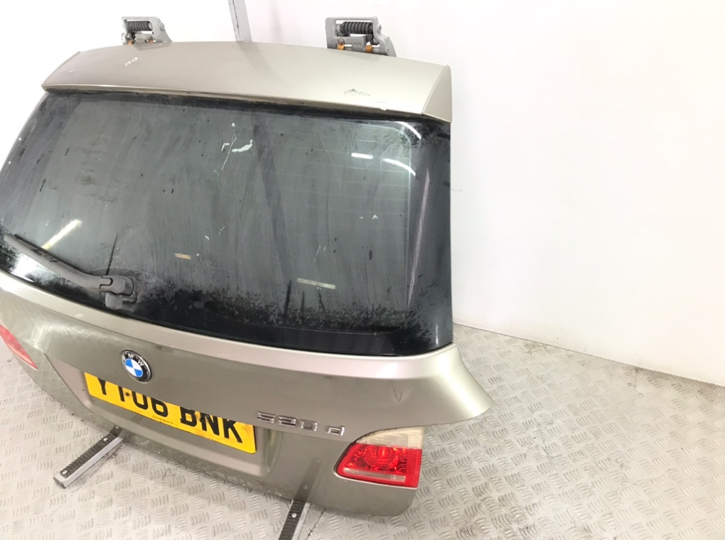 Крышка багажника для BMW 5 E60/E61, 2006 г. 2.0 TD дизель б/у — фото 3