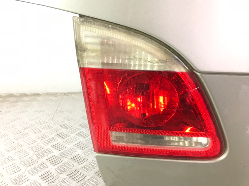Крышка багажника для BMW 5 E60/E61, 2006 г. 2.0 TD дизель б/у — фото 7
