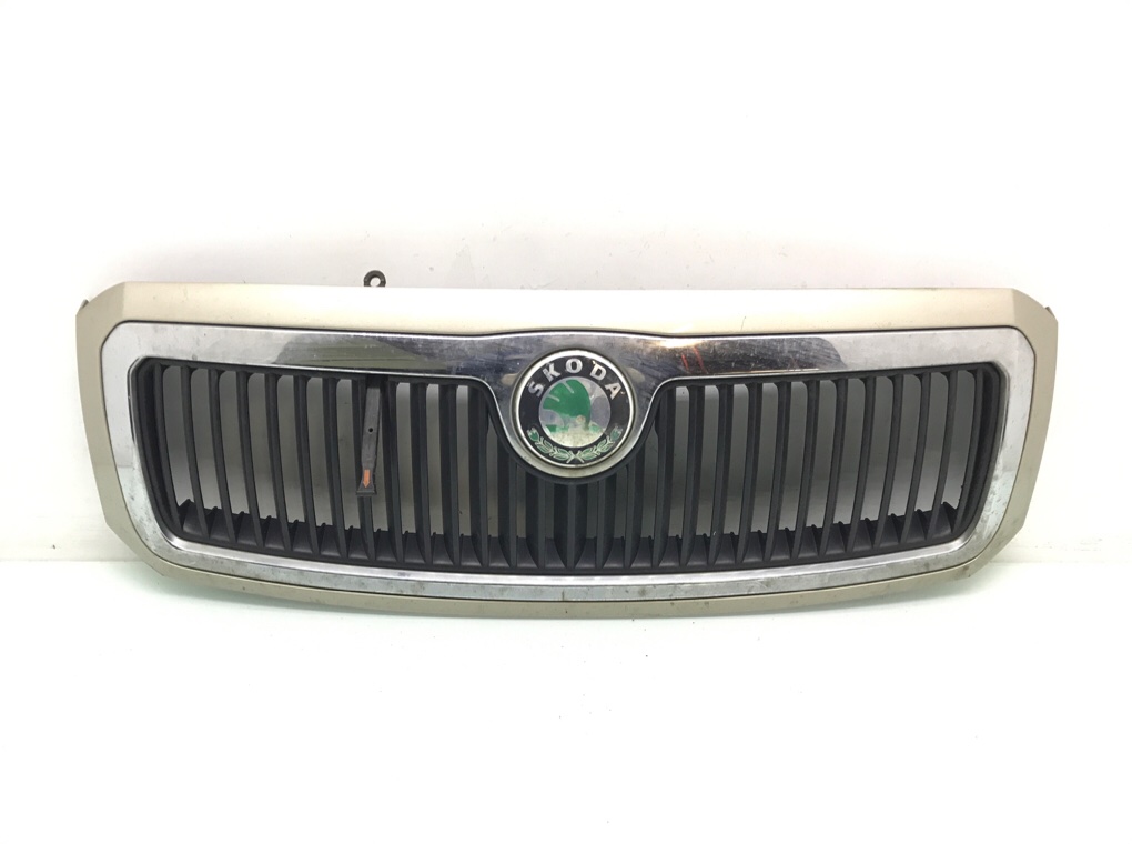 Решетка радиатора для Skoda Fabia, 2004 г. 1.9 TDi дизель б/у