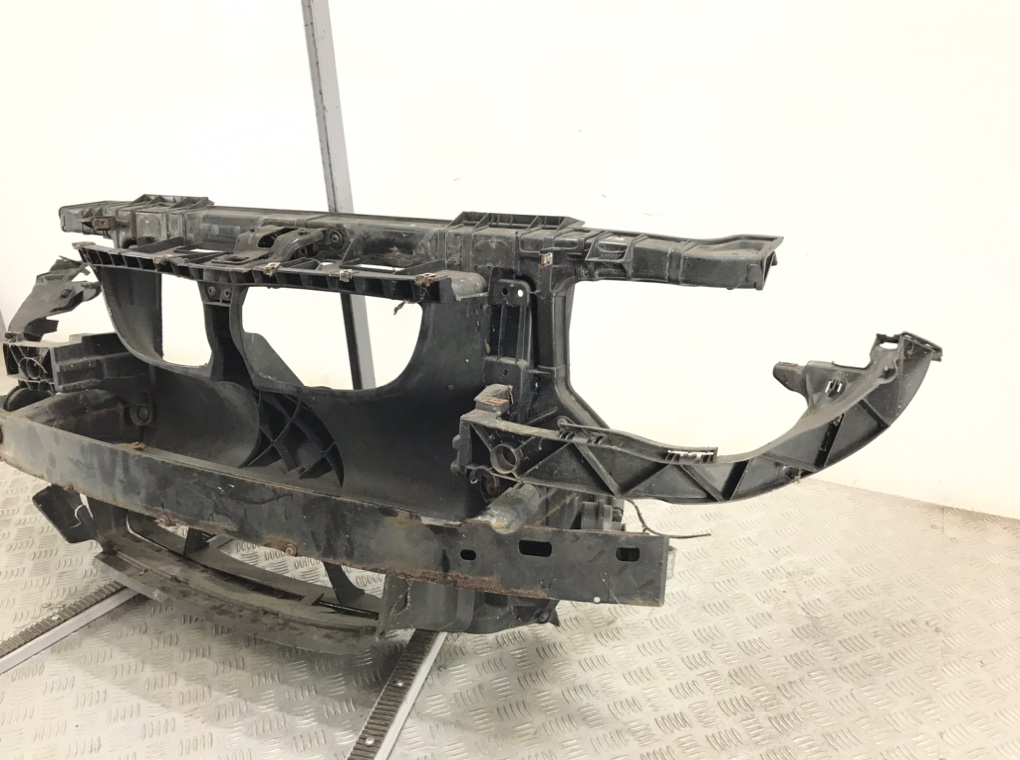 Панель передняя (телевизор) для BMW 1 E87/E81/E82/E88, 2005 г. 2.0 TD дизель б/у — фото 3