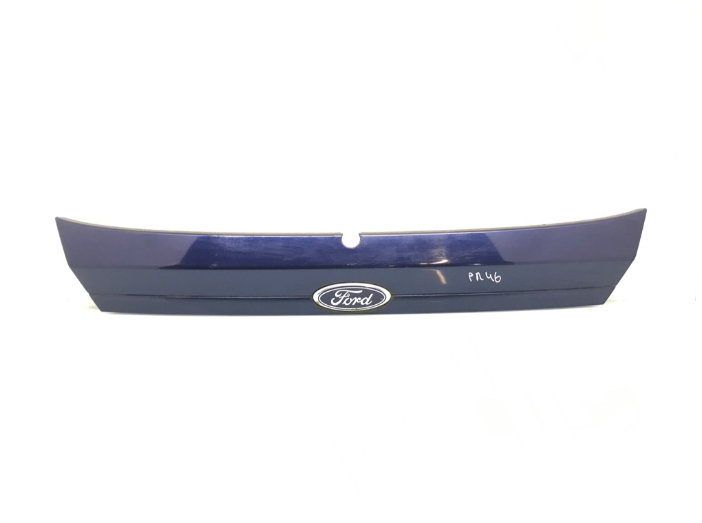 Накладка подсветки номера для Ford Fiesta, 2011 г. 1.4 TDCI дизель б/у