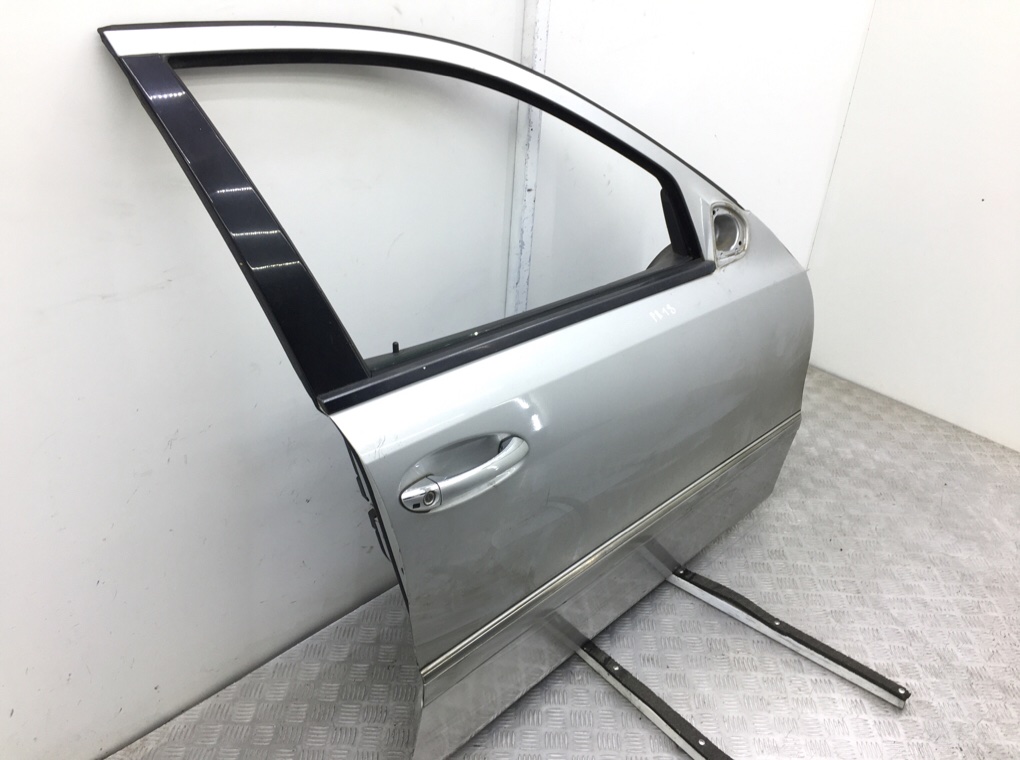 Дверь передняя правая для Mercedes E W211, 2002 г. 3.2 CDi дизель б/у — фото 2