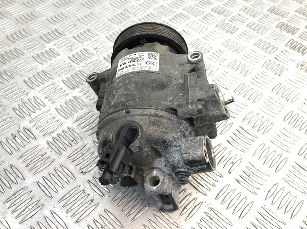 Компрессор кондиционера для Volkswagen Passat, 2011 г. 1.6 TDi дизель б/у — фото 4