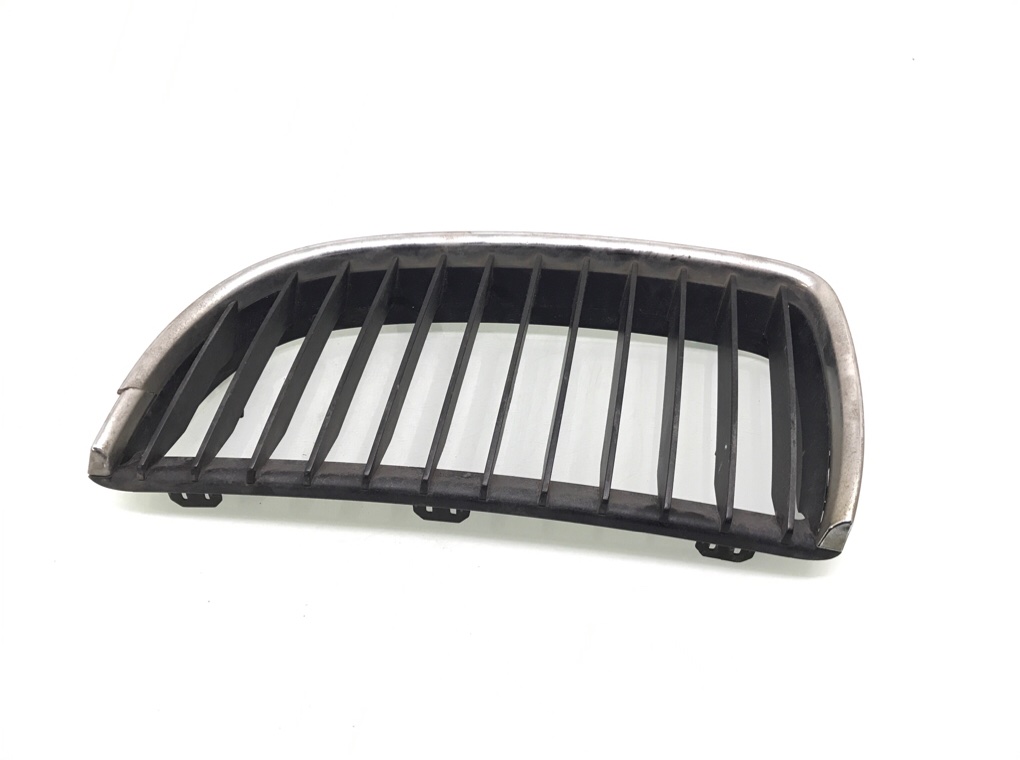 Решетка радиатора для BMW 3 E90/E91/E92/E93, 2007 г. 2.0 i бензин б/у — фото 2