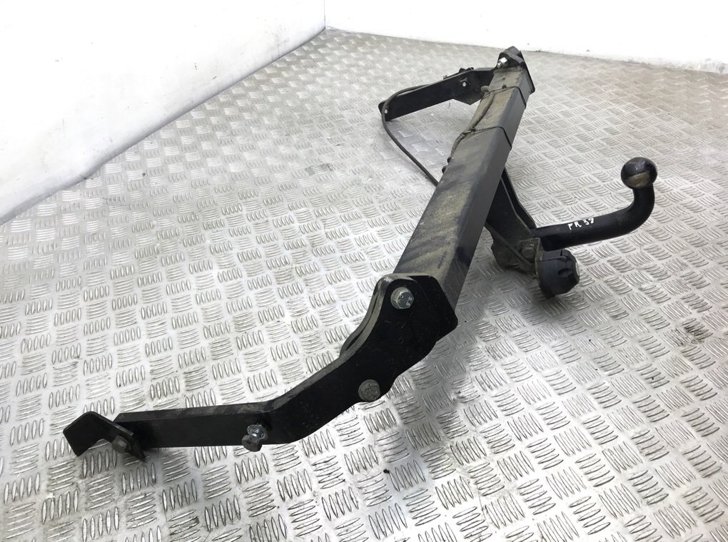 Прицепное устройство (фаркоп) для Mazda CX-7, 2008 г. 2.3 i бензин б/у — фото 2