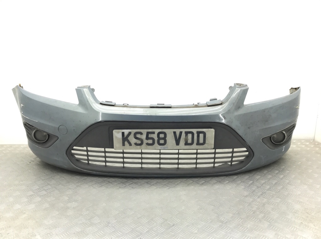 Бампер передний для Ford Focus, 2009 г. 1.6 i бензин б/у