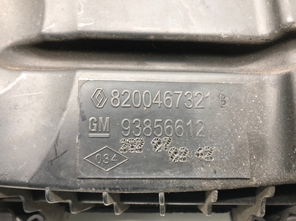 Корпус воздушного фильтра для Opel Vivaro, 2008 г. 2.0 CDTi дизель б/у — фото 7