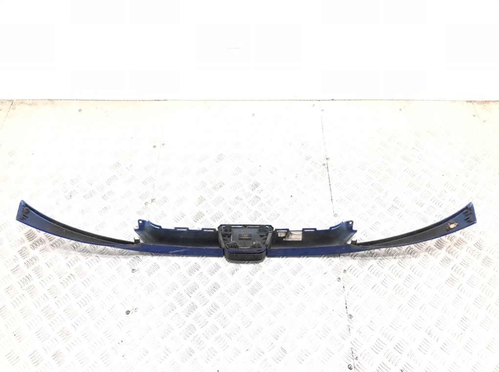 Решетка радиатора для Peugeot 206, 2008 г. 1.4 HDi дизель б/у — фото 4