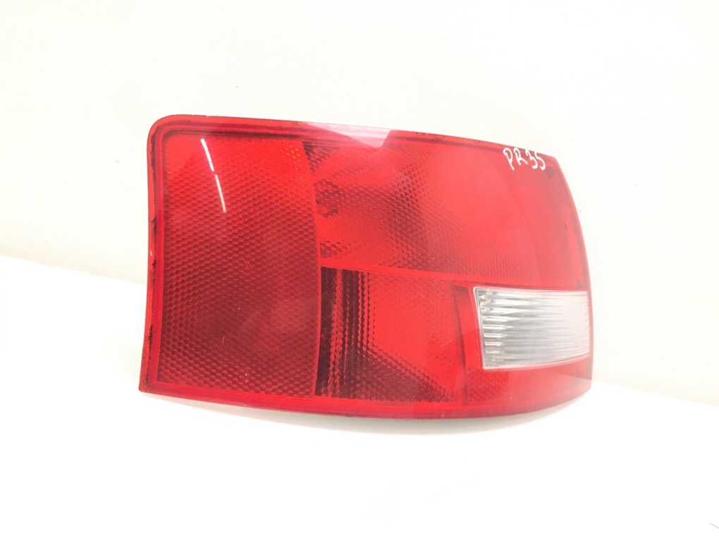 Фонарь задний левый для Audi A4, 2002 г. 1.8 Ti бензин б/у — фото 6