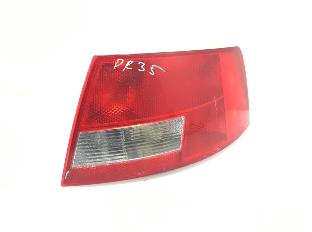 Фонарь задний правый для Audi A4, 2002 г. 1.8 Ti бензин б/у