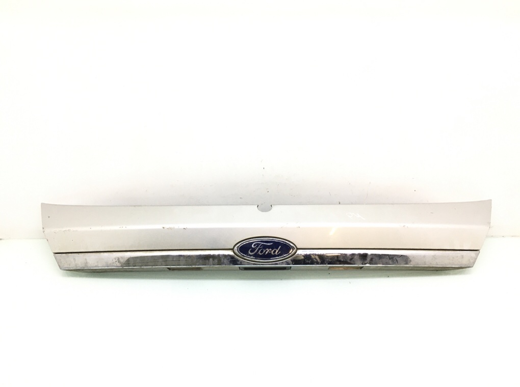 Накладка подсветки номера для Ford Fiesta, 2009 г. 1.4 TDCi дизель б/у
