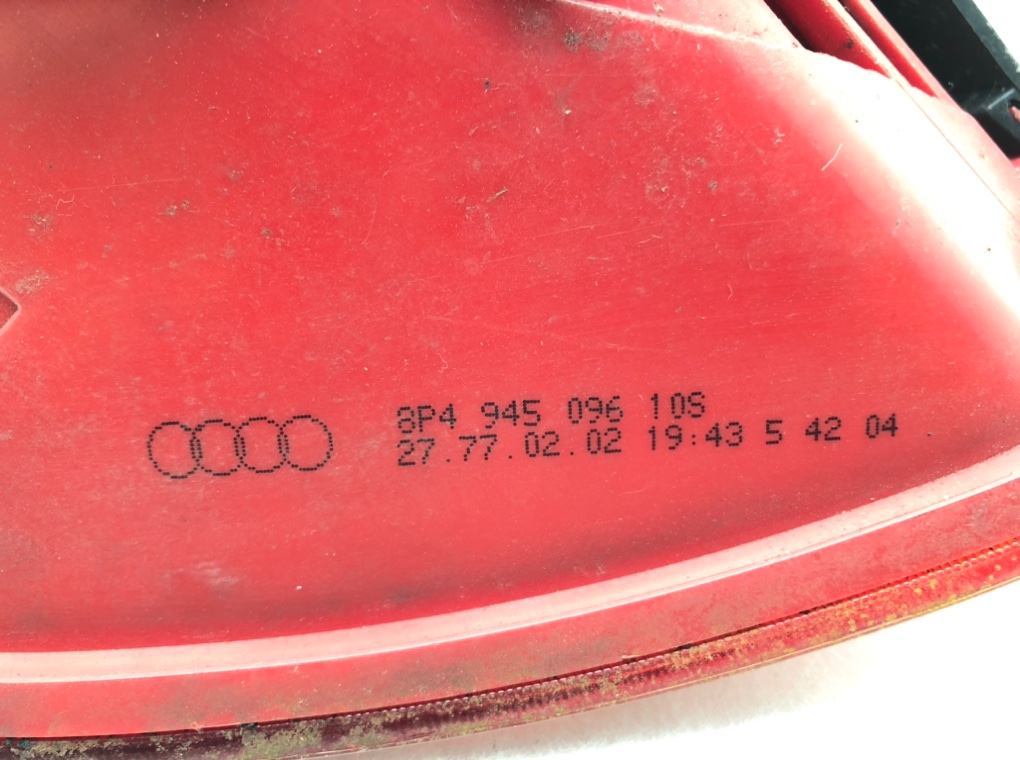 Фонарь задний правый для Audi A3, 2004 г. 2.0 Ti бензин б/у — фото 7