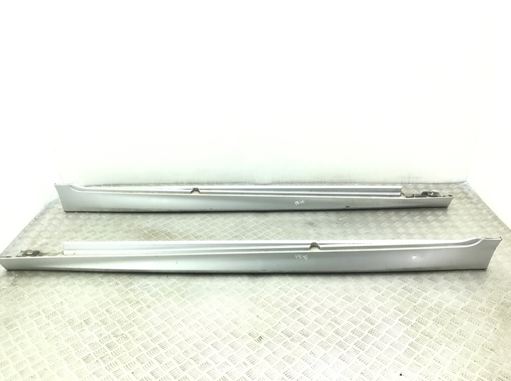 Накладка на порог для BMW 5 F10/F11/GT F07, 2010 г. 2.0 TD дизель б/у