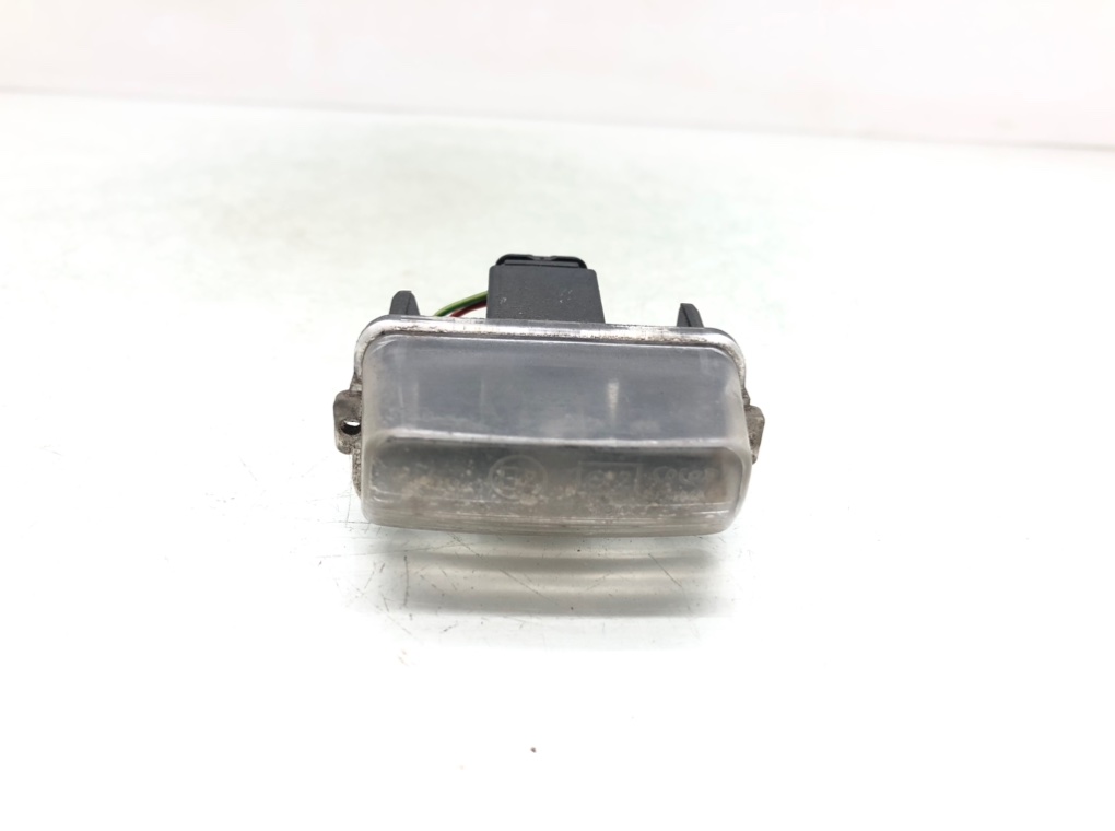 Подсветка номера для Citroen Xsara Picasso, 2010 г. 1.6 i бензин б/у — фото 2