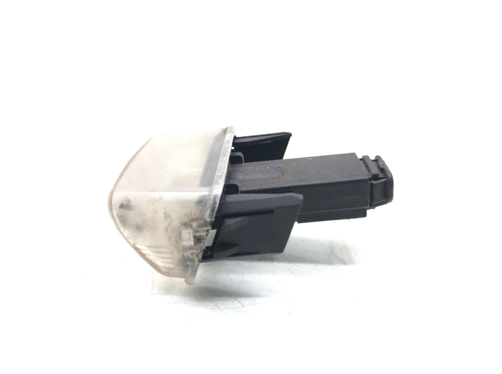 Подсветка номера для Citroen Xsara Picasso, 2010 г. 1.6 i бензин б/у — фото 5