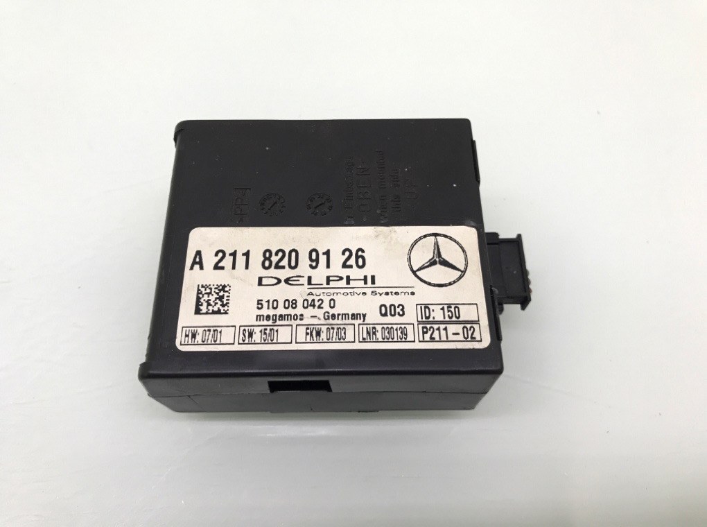 Блок управления сигнализацией для Mercedes C W203, 2004 г. 1.8 i бензин б/у