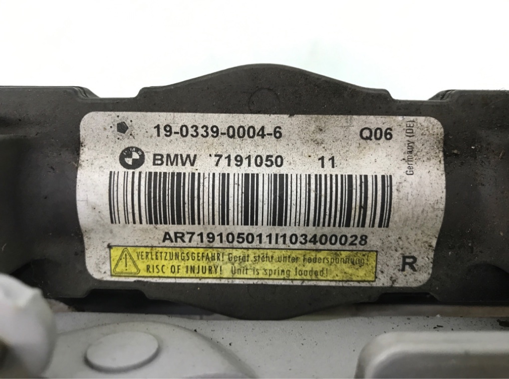 Петля капота правая для BMW 5 F10/F11/GT F07, 2010 г. 2.0 TD дизель б/у — фото 5